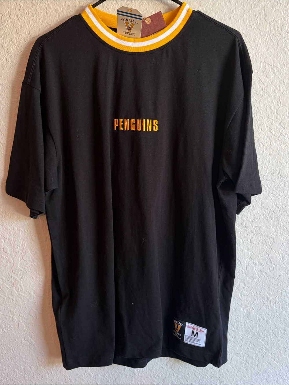 Pittsburgh Penguins Mitchell & Ness Embroidered Heavy Black T-Shirt - Men’s Med